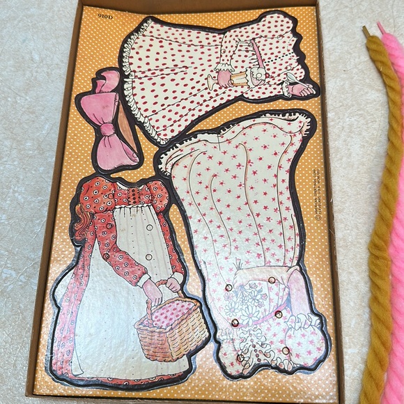 1975 Rare Vintage Holly Hobbie Sew On Colorforms Busy Fingers Activity Toy. NEW - Picture 2 of 12